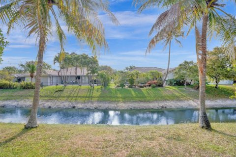 Villa ou maison à vendre à Coral Springs, Floride: 4 chambres, 238.39 m2 № 1186655 - photo 10