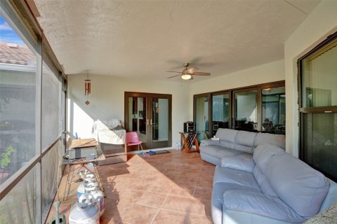 Villa ou maison à vendre à Coral Springs, Floride: 4 chambres, 238.39 m2 № 1186655 - photo 7