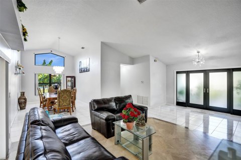Casa en venta en Coral Springs, Florida, 4 dormitorios, 238.39 m2 № 1186655 - foto 27