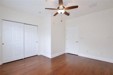 Condominio en venta en Orlando, Florida, 3 dormitorios, 188.59 m2 № 909126 - foto 16