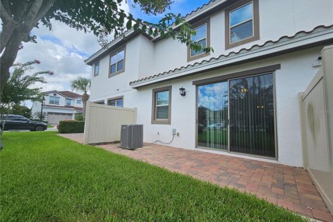 Townhouse in Orlando, Florida 2 bedrooms, 125.05 sq.m. № 1338171 - photo 9