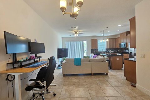 Touwnhouse à vendre à Orlando, Floride: 2 chambres, 125.05 m2 № 1338171 - photo 3