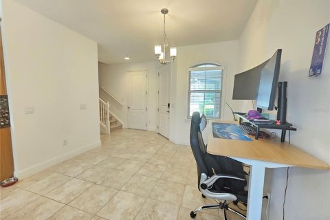 Touwnhouse à vendre à Orlando, Floride: 2 chambres, 125.05 m2 № 1338171 - photo 4