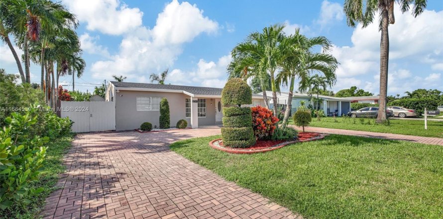 Villa ou maison à Hollywood, Floride 3 chambres, 119.1 m2 № 1376004