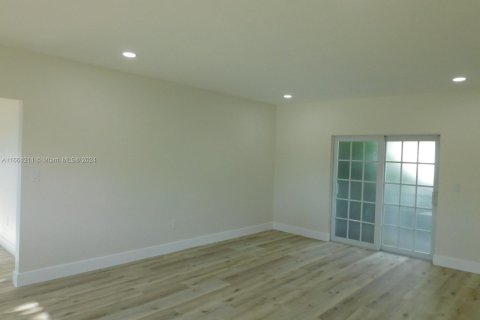 Casa en venta en Coral Gables, Florida, 2 dormitorios, 118.17 m2 № 1375902 - foto 12