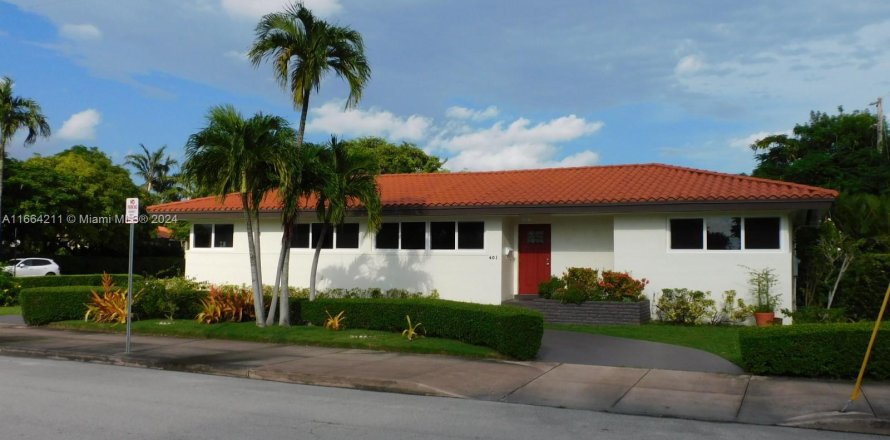 Villa ou maison à Coral Gables, Floride 2 chambres, 118.17 m2 № 1375902