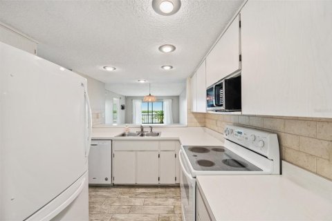 Copropriété à vendre à Port Richey, Floride: 2 chambres, 95.22 m2 № 1274730 - photo 12