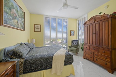 Condo in North Palm Beach, Florida, 3 bedrooms  № 1179829 - photo 17