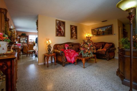 Immobilier commercial à vendre à Miami, Floride: 216.37 m2 № 1331044 - photo 11