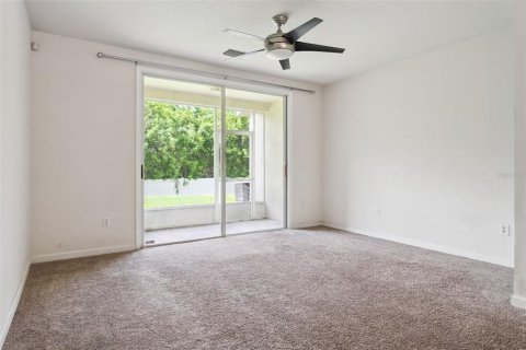 Townhouse in Riverview, Florida 2 bedrooms, 103.12 sq.m. № 1300618 - photo 10