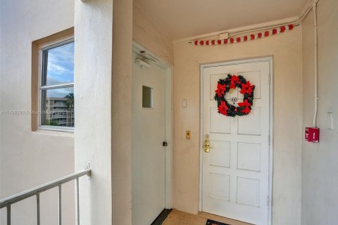 Condominio en venta en Pompano Beach, Florida, 3 dormitorios, 129.13 m2 № 880378 - foto 6
