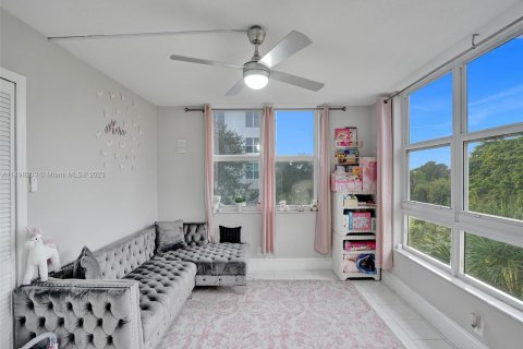 Condominio en venta en Pompano Beach, Florida, 3 dormitorios, 129.13 m2 № 880378 - foto 25