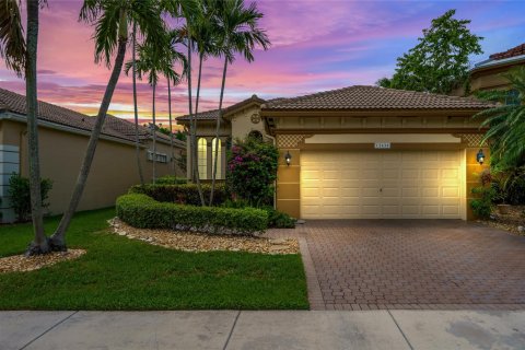 Villa ou maison à vendre à Coral Springs, Floride: 4 chambres, 205.87 m2 № 1207747 - photo 6