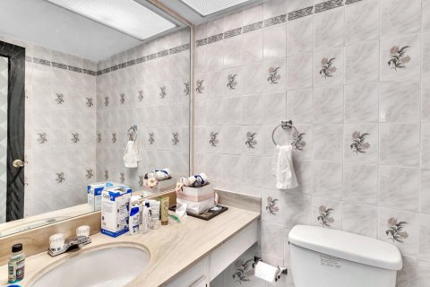 Condo in Sunny Isles Beach, Florida, 1 bedroom  № 1207837 - photo 27