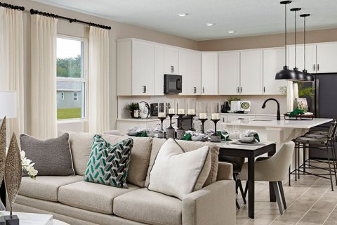 Villa ou maison à vendre à Auburndale, Floride: 4 chambres, 210 m2 № 285474 - photo 5