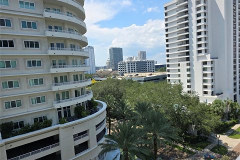 Condominio en venta en Orlando, Florida, 1 dormitorio, 59.83 m2 № 1323731 - foto 11