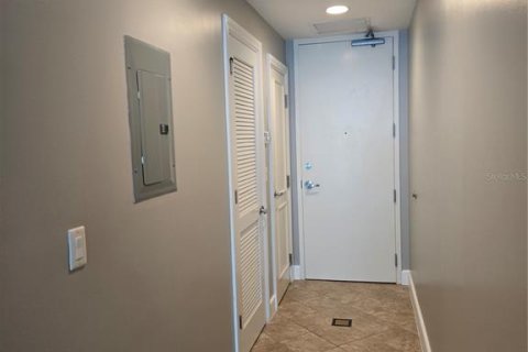 Condo in Orlando, Florida, 1 bedroom  № 1323731 - photo 5