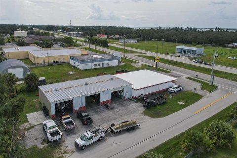 Commercial property in Punta Gorda, Florida 278.71 sq.m. № 733630 - photo 21