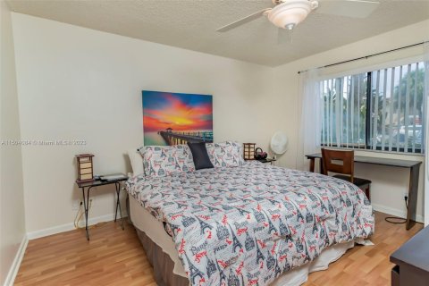 Condominio en venta en Weston, Florida, 2 dormitorios, 116.69 m2 № 912039 - foto 11