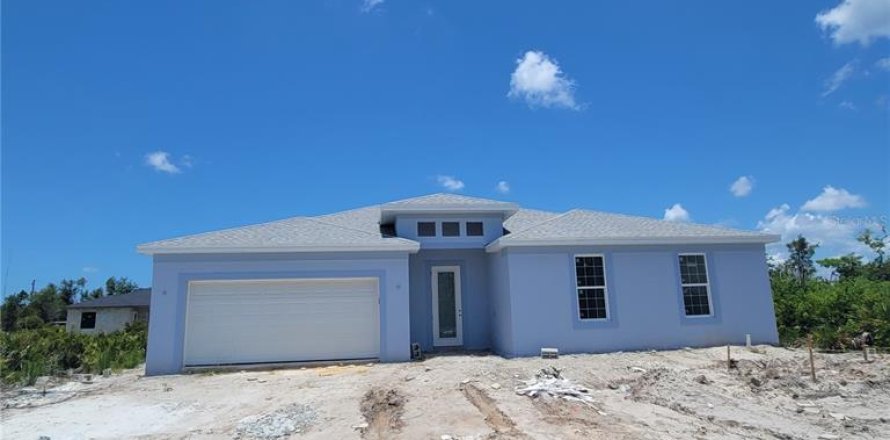 House in Port Charlotte, Florida 3 bedrooms, 183.02 sq.m. № 565236