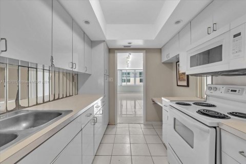 Copropriété à vendre à Miami Beach, Floride: 2 chambres, 91.04 m2 № 1309797 - photo 15