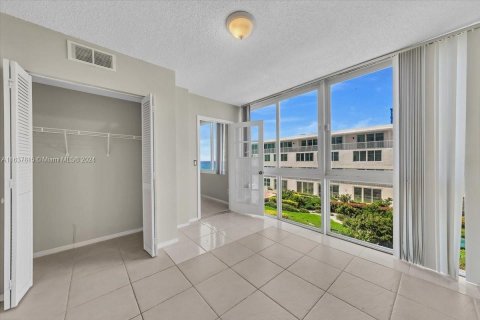 Copropriété à vendre à Miami Beach, Floride: 2 chambres, 91.04 m2 № 1309797 - photo 19