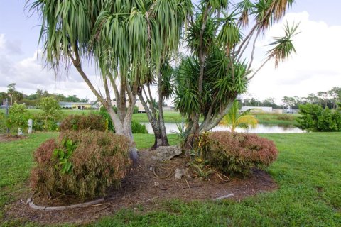 Villa ou maison à vendre à North Port, Floride: 2 chambres, 106.84 m2 № 1408231 - photo 30