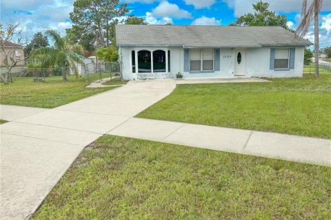 Casa en venta en Deltona, Florida, 2 dormitorios, 103.86 m2 № 1383309 - foto 1