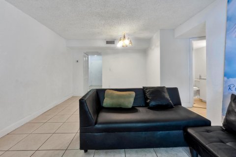 Condominio en venta en Sunrise, Florida, 2 dormitorios, 87.7 m2 № 1216160 - foto 23