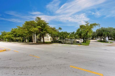 Condo in Sunrise, Florida, 2 bedrooms  № 1216160 - photo 6