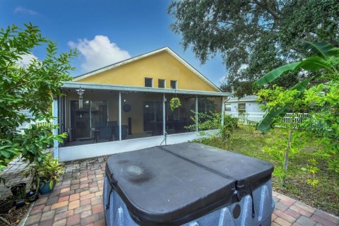 Casa en venta en Brandon, Florida, 3 dormitorios, 146.04 m2 № 1381430 - foto 25