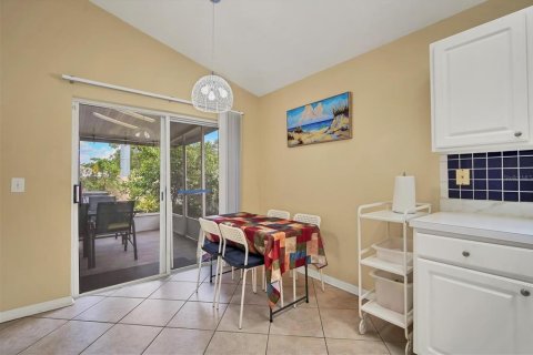 Casa en venta en Brandon, Florida, 3 dormitorios, 146.04 m2 № 1381430 - foto 12