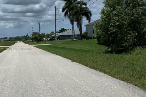 Terrain à vendre à Cape Coral, Floride № 287599 - photo 4