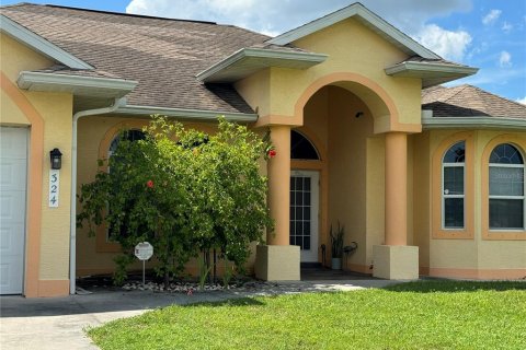 Villa ou maison à vendre à North Port, Floride: 3 chambres, 187.48 m2 № 1385290 - photo 1