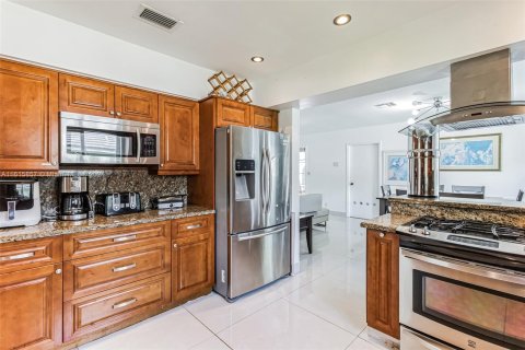 Casa en venta en Hollywood, Florida, 4 dormitorios, 224.92 m2 № 1282383 - foto 12