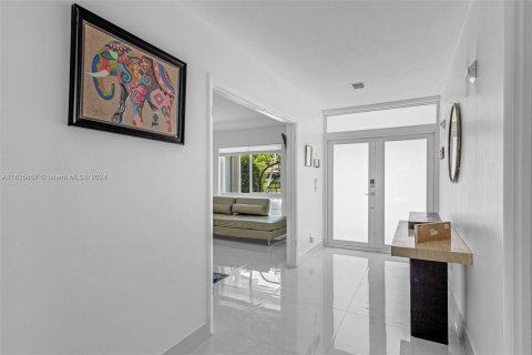 Casa en venta en Hollywood, Florida, 4 dormitorios, 224.92 m2 № 1282383 - foto 6