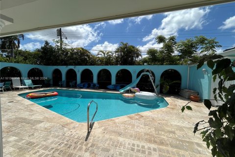 Casa en venta en Hollywood, Florida, 4 dormitorios, 224.92 m2 № 1282383 - foto 28