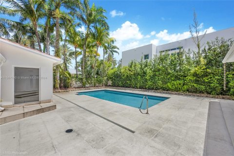 Casa en venta en Golden Beach, Florida, 4 dormitorios, 257.62 m2 № 1146494 - foto 7