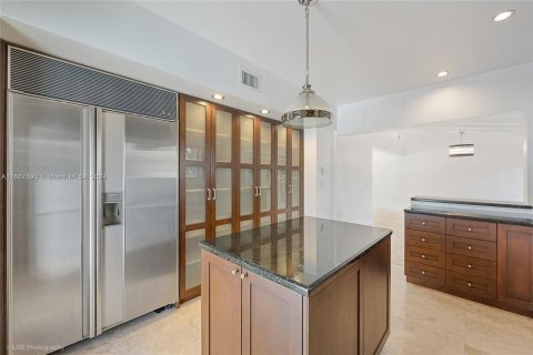 Casa en venta en Golden Beach, Florida, 4 dormitorios, 257.62 m2 № 1146494 - foto 10