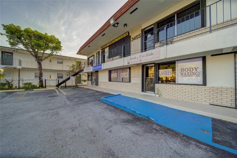 Купить коммерческую недвижимость в Хайалиа, Флорида № 1099344 - фото 8