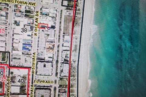 Commercial property in Lauderdale-by-the-Sea, Florida 236.44 sq.m. № 987387 - photo 30