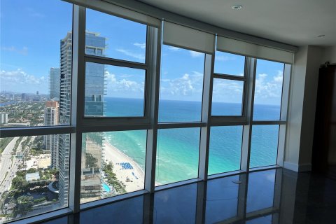 Copropriété à vendre à Sunny Isles Beach, Floride: 3 chambres, 280.19 m2 № 1127331 - photo 9