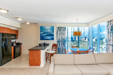 Condo in Sunny Isles Beach, Florida, 2 bedrooms  № 1404705 - photo 14