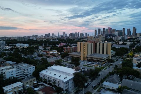 Condominio en venta en Miami, Florida, 1 dormitorio, 43.2 m2 № 1404746 - foto 13