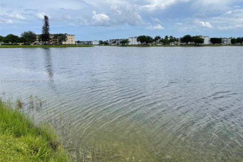 Condo in Boca Raton, Florida, 2 bedrooms  № 1329260 - photo 28