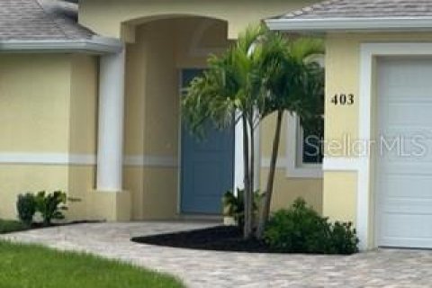 House in Punta Gorda, Florida 3 bedrooms, 168.34 sq.m. № 742796 - photo 3