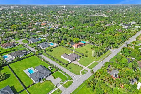 Villa ou maison à vendre à Homestead, Floride: 5 chambres № 612551 - photo 10