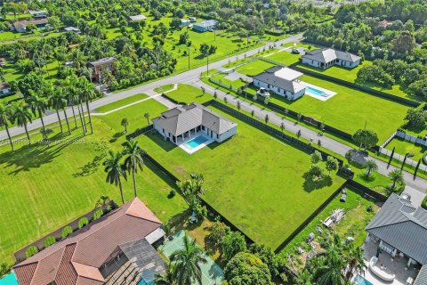Villa ou maison à vendre à Homestead, Floride: 5 chambres № 612551 - photo 5