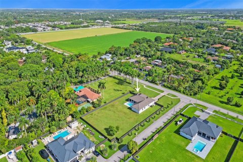 Villa ou maison à vendre à Homestead, Floride: 5 chambres № 612551 - photo 12