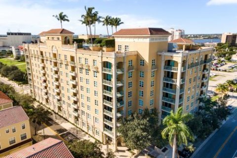 Condominio en venta en West Palm Beach, Florida, 3 dormitorios, 149.39 m2 № 279926 - foto 2